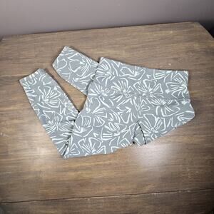 Athleta Womens M Elation 7/8 Tight Leggings High Rise Floral Green Yoga studio